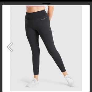 Gymshark Whitney rib waist leggings.